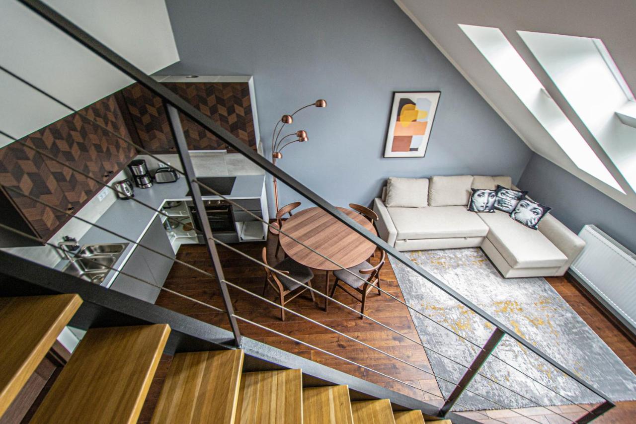 Quite Loft With Balcony And 3 Air Conditioners Prague Ngoại thất bức ảnh
