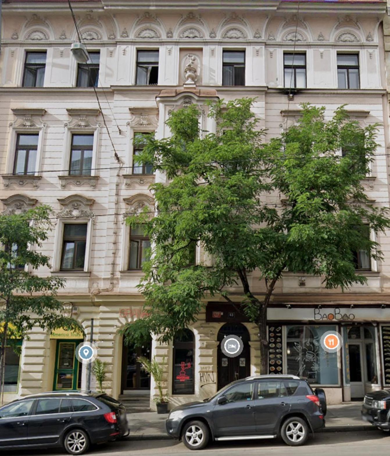 Quite Loft With Balcony And 3 Air Conditioners Prague Ngoại thất bức ảnh